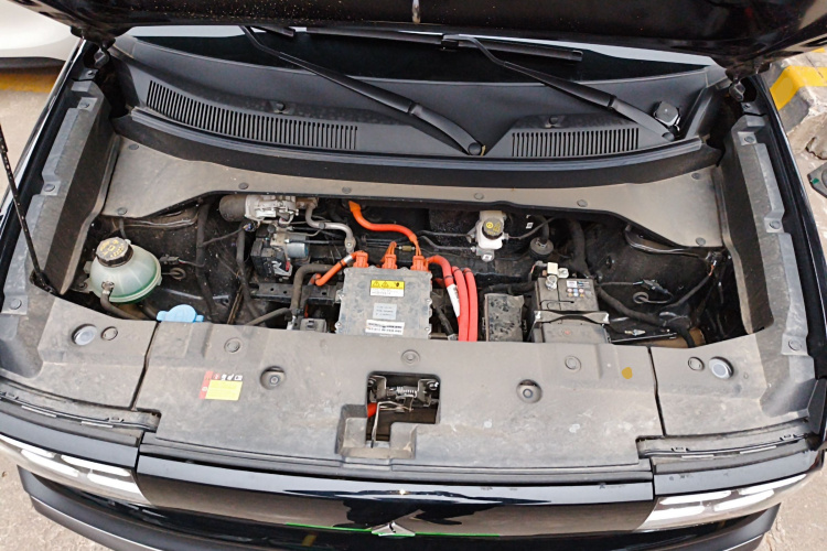 宝骏悦也Plus 2026款 301km旗舰版机舱底盘24