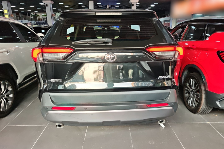 丰田 RAV4荣放 2021款 2.0L CVT两驱风尚版车身外观6