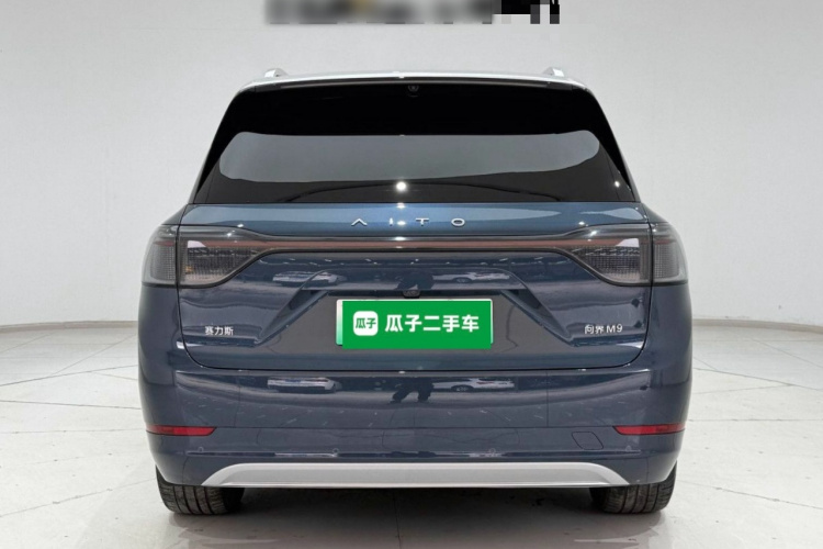 鸿蒙智行 问界M9 2024款 增程 Ultra版 52kWh 5座版车身外观6004