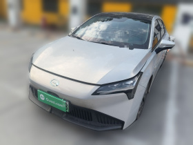 埃安 AION S Plus 2023款 70 乐享版 三元锂