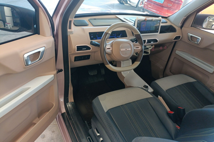 吉利银河 2024款 熊猫mini 200km 耐力熊中控内饰20