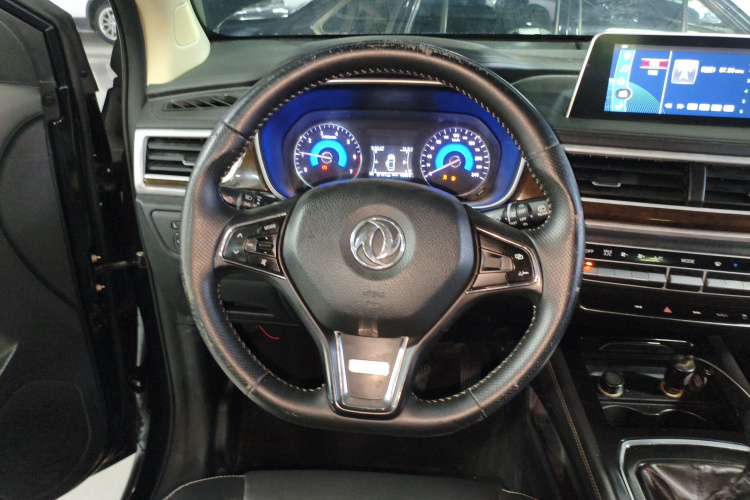 东风风光 风光580 2020款 1.5T 手动豪华型中控内饰13