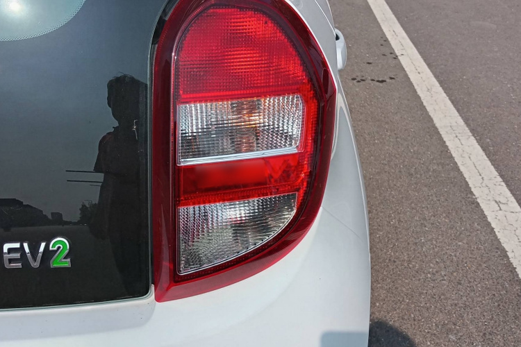 江铃集团新能源 易至EV2 2024款 201km 舒适型车身外观6006