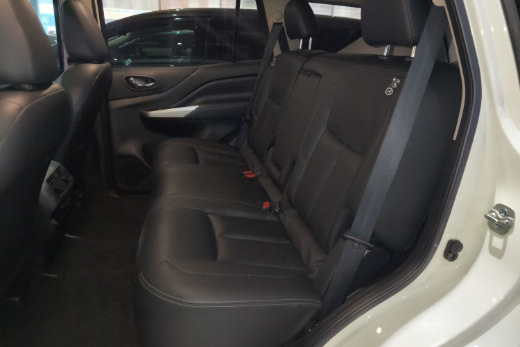 日产 途达 2020款 2.5L XL Upper 自动两驱豪华版中控内饰21