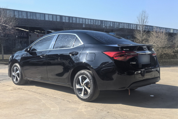 丰田 雷凌 2017款 改款 185T CVT精英版 国V车身外观6007