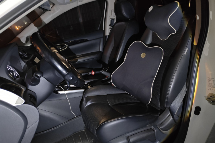 日产 轩逸 2016款 1.6XL  CVT尊享版中控内饰19