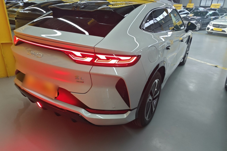 比亚迪 宋L EV 2025款 智驾版 662km 激光雷达卓越型车身外观6005