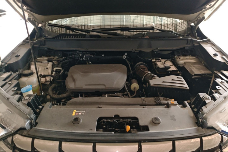 哈弗H6 2024款 1.5T 两驱Ultra机舱底盘24