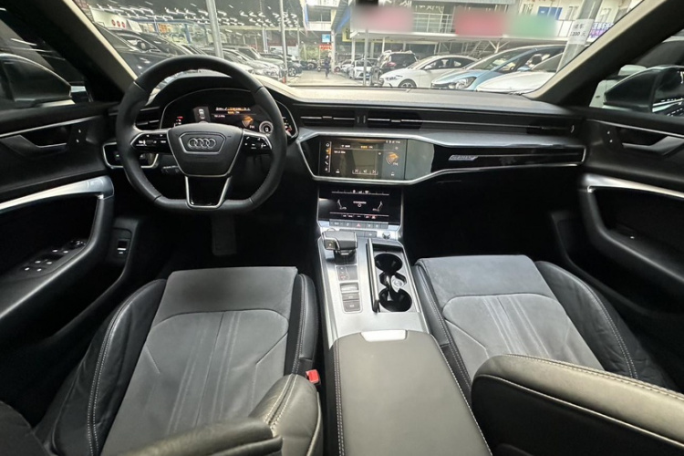 奥迪A6L 2019款 45 TFSI quattro 尊享动感型中控内饰7009