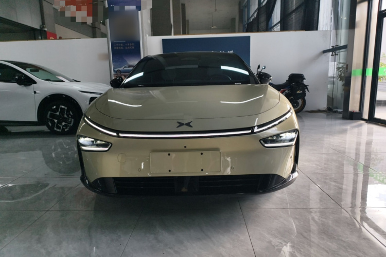 小鹏P7+ 2024款 超长续航 Max车身外观2