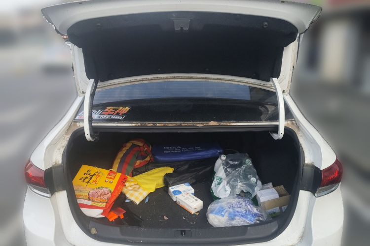 别克 英朗 2021款 1.3T 自动轻混动精英型中控内饰23