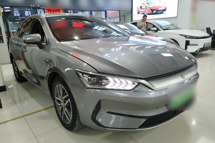 比亚迪 秦PLUS 2021款 EV 500KM 豪华型车身外观3