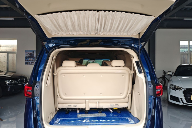 别克GL8 2023款 陆上公务舱 智慧尊贵型局部细节23