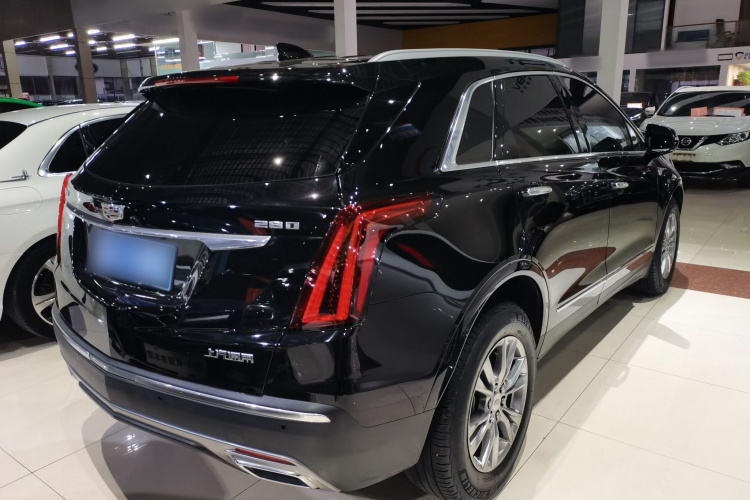 凯迪拉克XT5 2020款 改款 28T 豪华型车身外观7