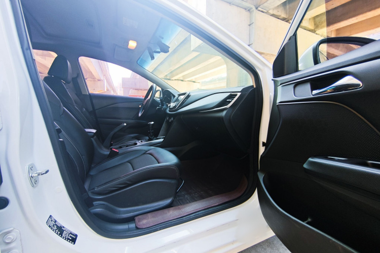 雪佛兰 科沃兹 2018款 320 手动欣悦版局部细节41