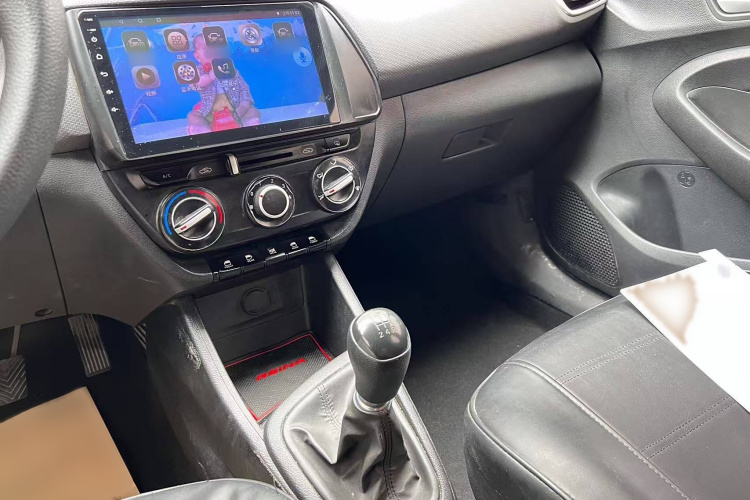 现代 瑞纳 2020款 1.4L 手动GL焕新版中控内饰7005