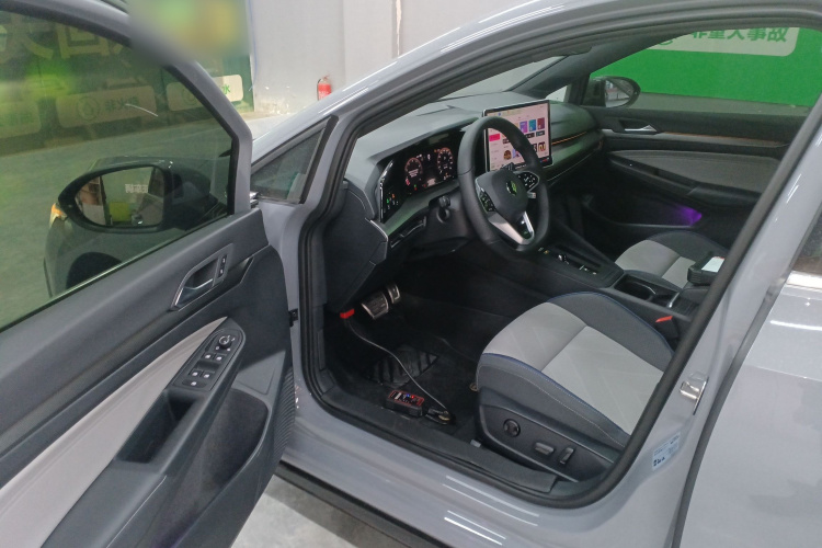 大众 高尔夫 2025款 300TSI R-Line中控内饰20
