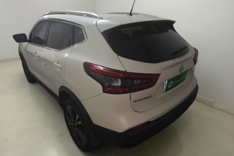 日产 逍客 2019款 2.0L CVT豪华版车身外观5