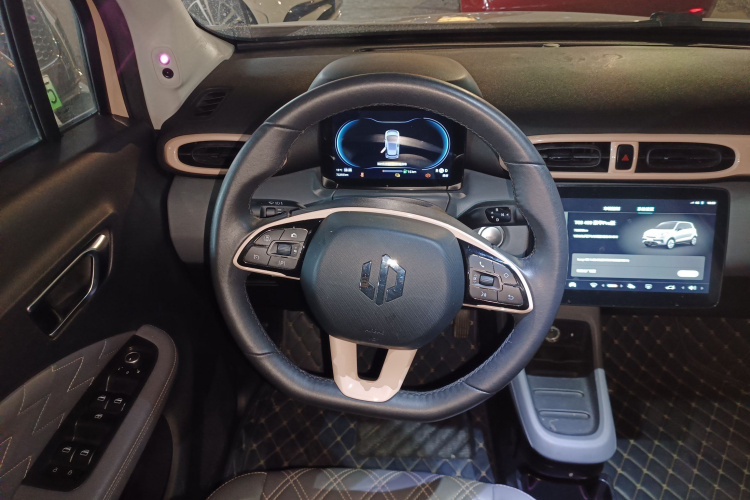 零跑汽车 零跑T03 2021款 400豪华Pro版中控内饰13