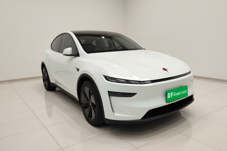 特斯拉 Model Y 2025款 后轮驱动版车身外观3