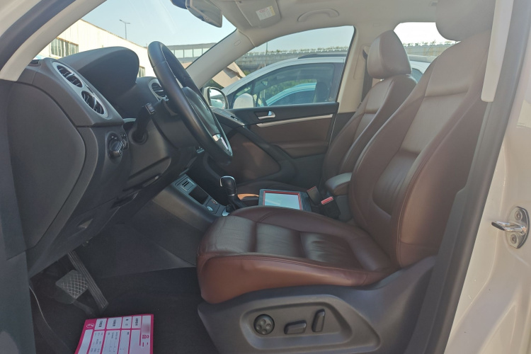 大众 途观 2015款 1.8TSI 自动四驱豪华型中控内饰19