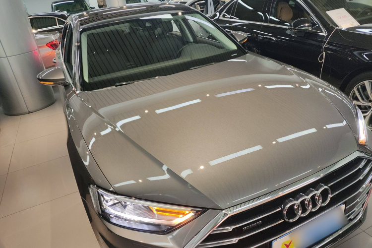 奥迪A8 2018款 A8L 55 TFSI quattro投放版精英型车身外观3