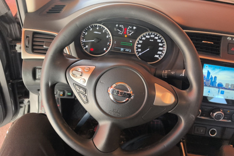 日产 轩逸 2022款 经典 1.6XL CVT豪华版中控内饰13