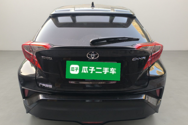 丰田C-HR 2018款 2.0L 领先天窗版 国VI车身外观6