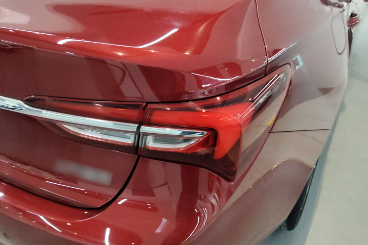 别克 威朗 2020款 20T CVT领先型车身外观9