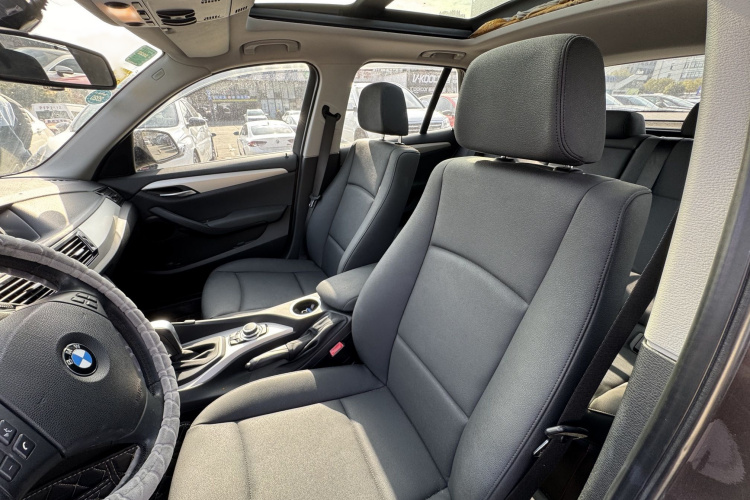 宝马X1(进口) 2012款 sDrive18i豪华型中控内饰7008