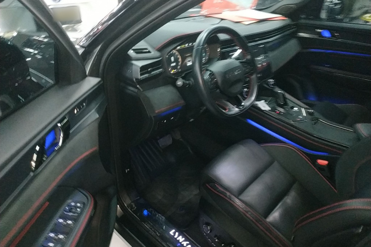 领克05 2020款 2.0TD 四驱劲Halo中控内饰20