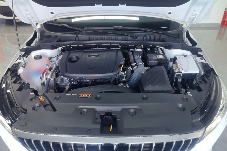 吉利汽车 帝豪 2025款 第4代 1.5L CVT旗舰型机舱底盘24