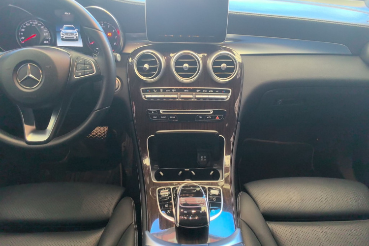 奔驰GLC 2019款 GLC 260 L 4MATIC 豪华型局部细节16