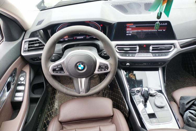 宝马3系 2021款 320Li M运动套装中控内饰13
