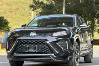 丰田 威兰达新能源 2021款 高性能版 2.5L 四驱激擎版
