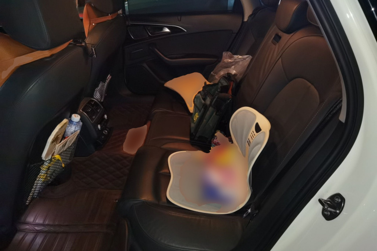 奥迪A6L 2016款 30 FSI 舒适型中控内饰21