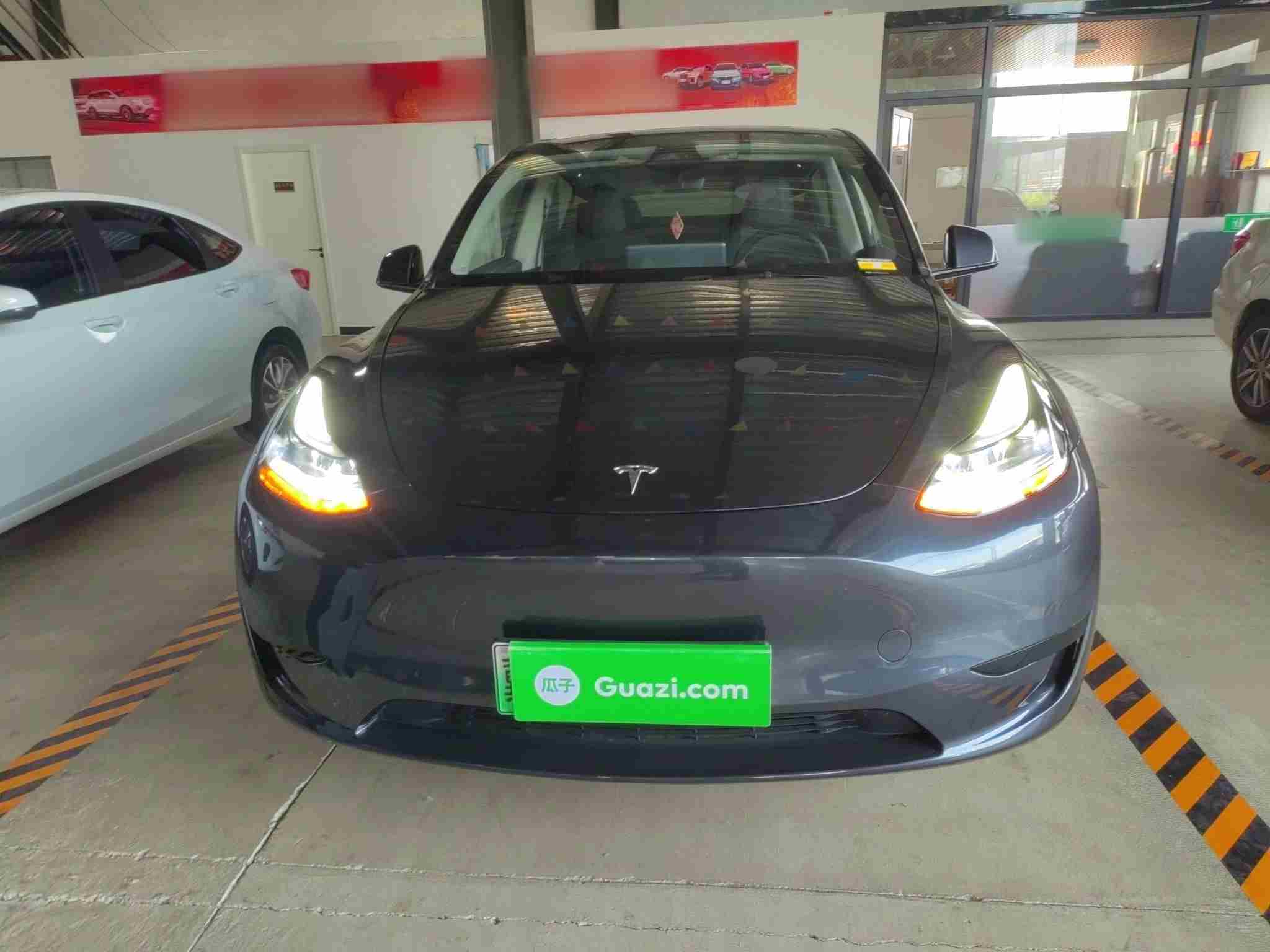 保定二手特斯拉Model Y 2024款，新势力老炮的降维打击？
