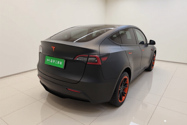 特斯拉 Model Y 2022款 改款 长续航全轮驱动版车身外观7