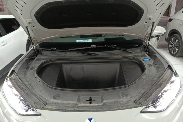 腾势N7 2023款 超长续航版机舱底盘24