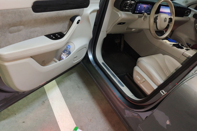 零跑汽车 零跑C11 2021款 改款 豪华版中控内饰7003