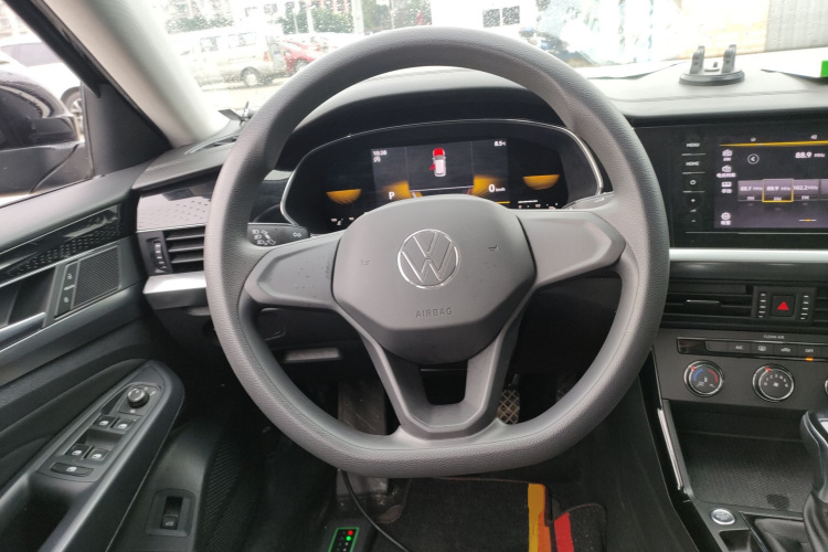 大众 帕萨特 2022款 280TSI 商务版中控内饰13