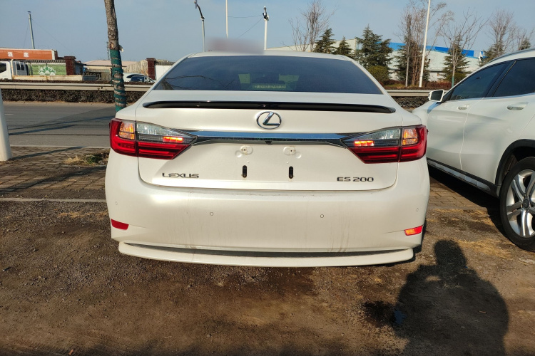 雷克萨斯ES 2017款 200 30周年纪念版车身外观6004