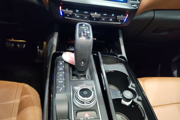 玛莎拉蒂 Levante 2022款 3.0T Modena局部细节18