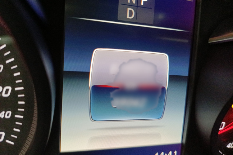 奔驰C级 2018款 C 180 L 动感型运动版局部细节14