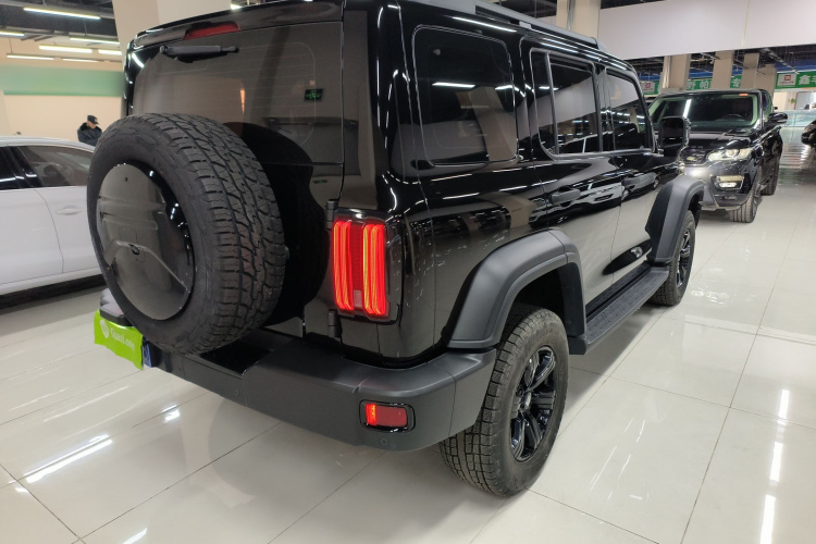 坦克300 2021款 越野版 2.0T 挑战者车身外观7