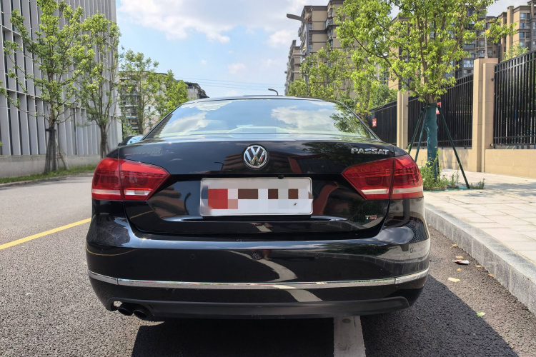 大众 帕萨特 2013款 1.8TSI DSG尊荣版车身外观6004