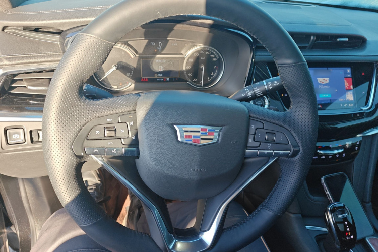 凯迪拉克XT6 2022款 2.0T 七座四驱豪华型局部细节13