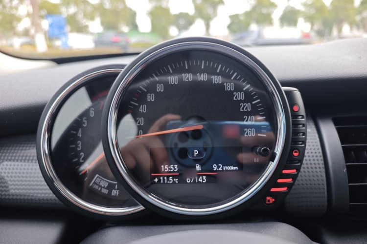 MINI 2016款 1.5T COOPER中控内饰7004