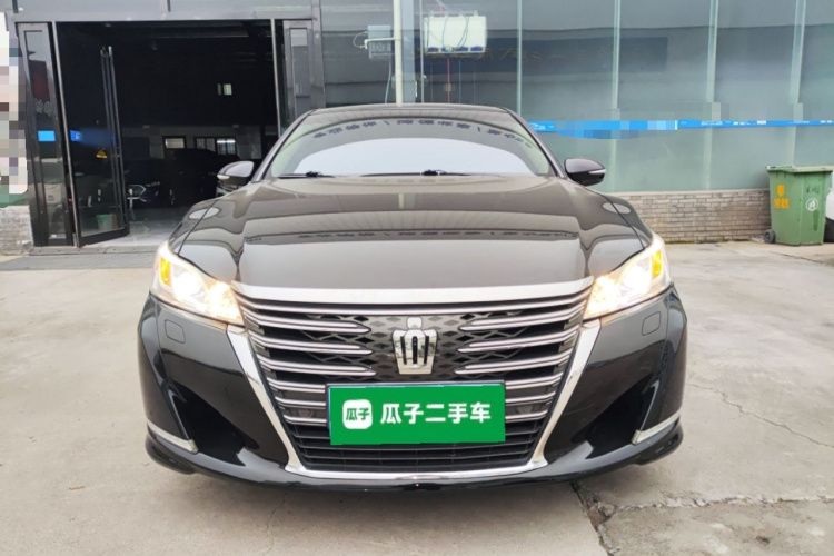 丰田 皇冠 2017款 2.0T 运动版车身外观2