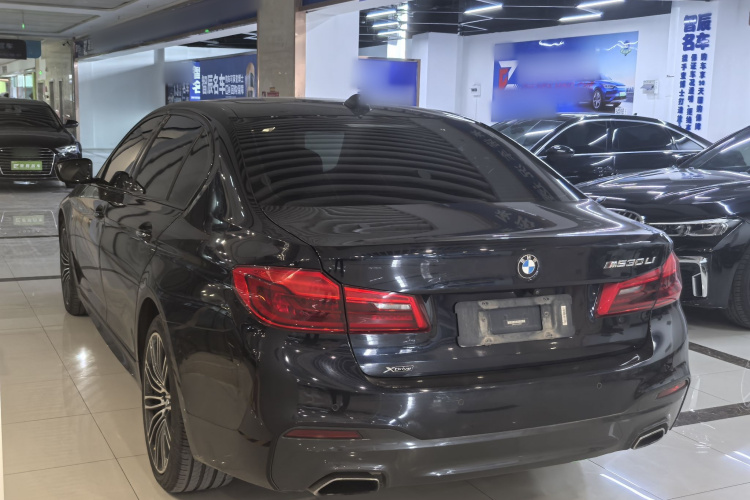 宝马5系 2018款 改款 530Li xDrive M运动套装车身外观6005